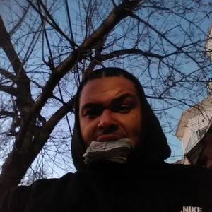 Meet your Posher, Larry